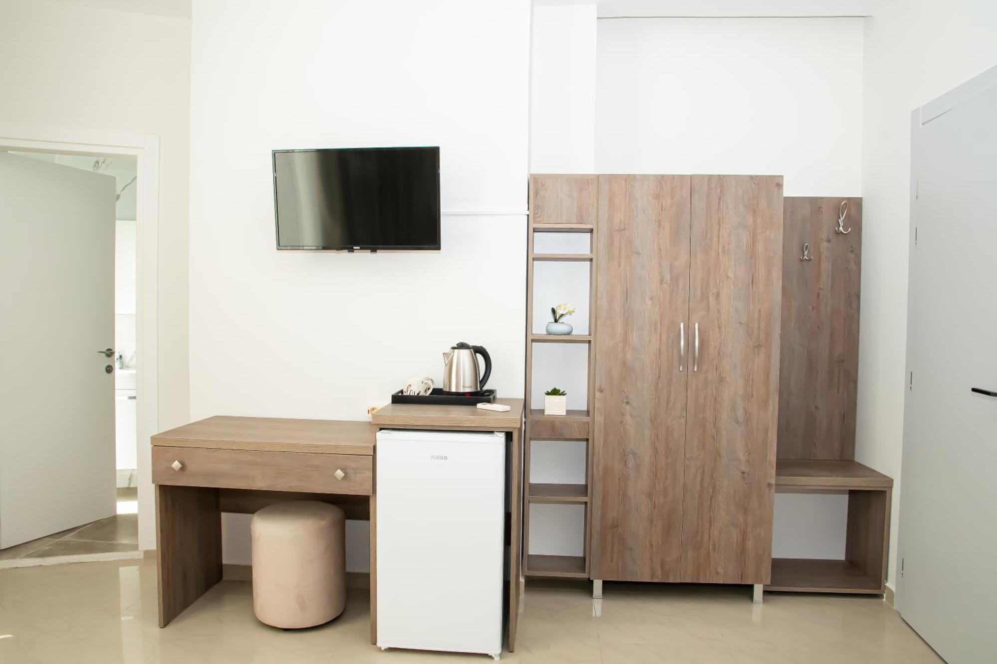 Alv Rent Rooms Vlorë エクステリア 写真