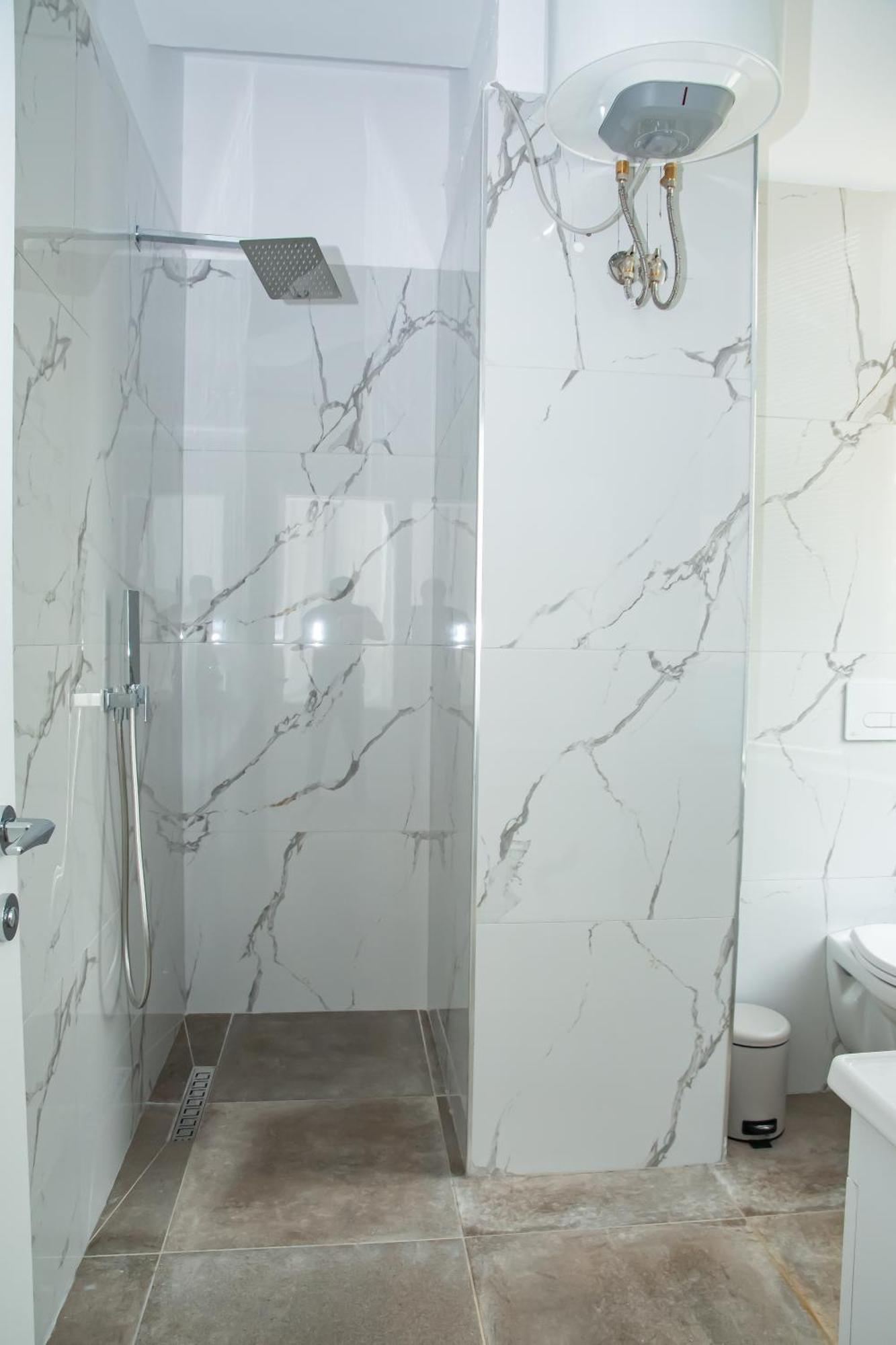 Alv Rent Rooms Vlorë エクステリア 写真